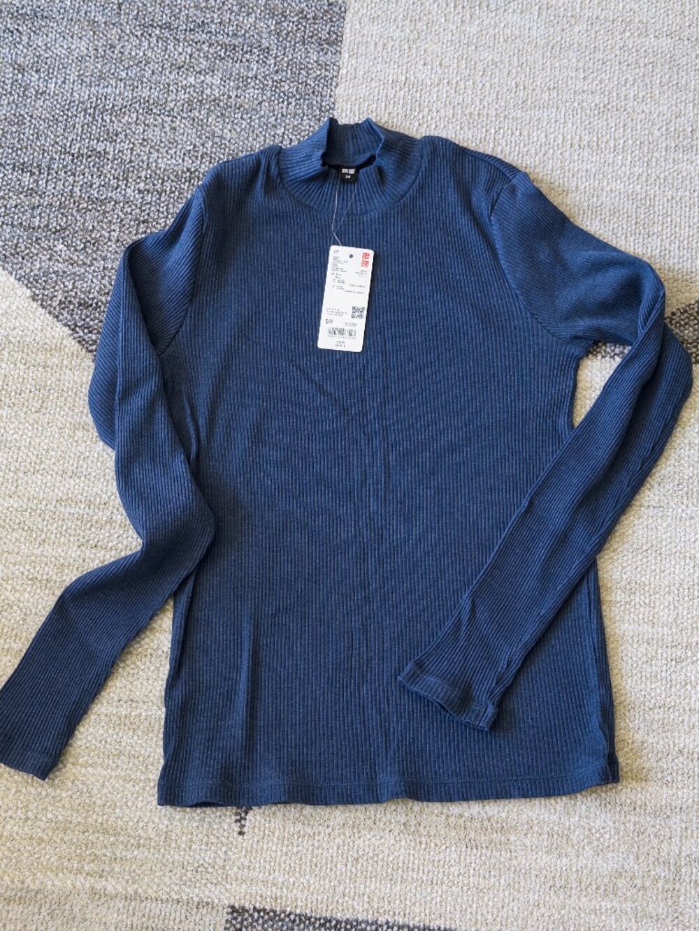 Uniqlo Ribbed High Neck T-Shirt, Blue Navy, Size S, NWT